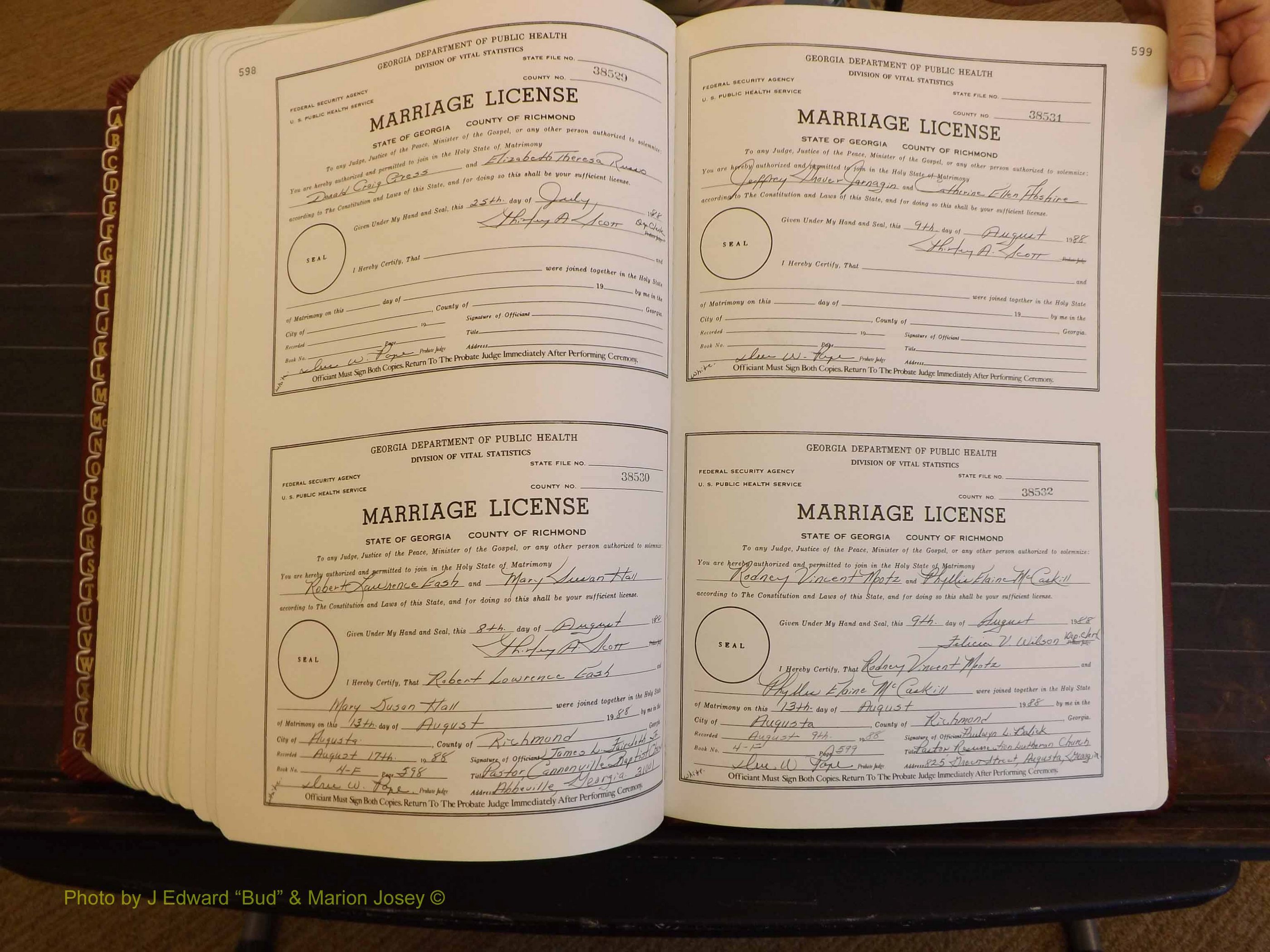 Richmond Marriages, 4F, 1987-1988 P 598-599.JPG