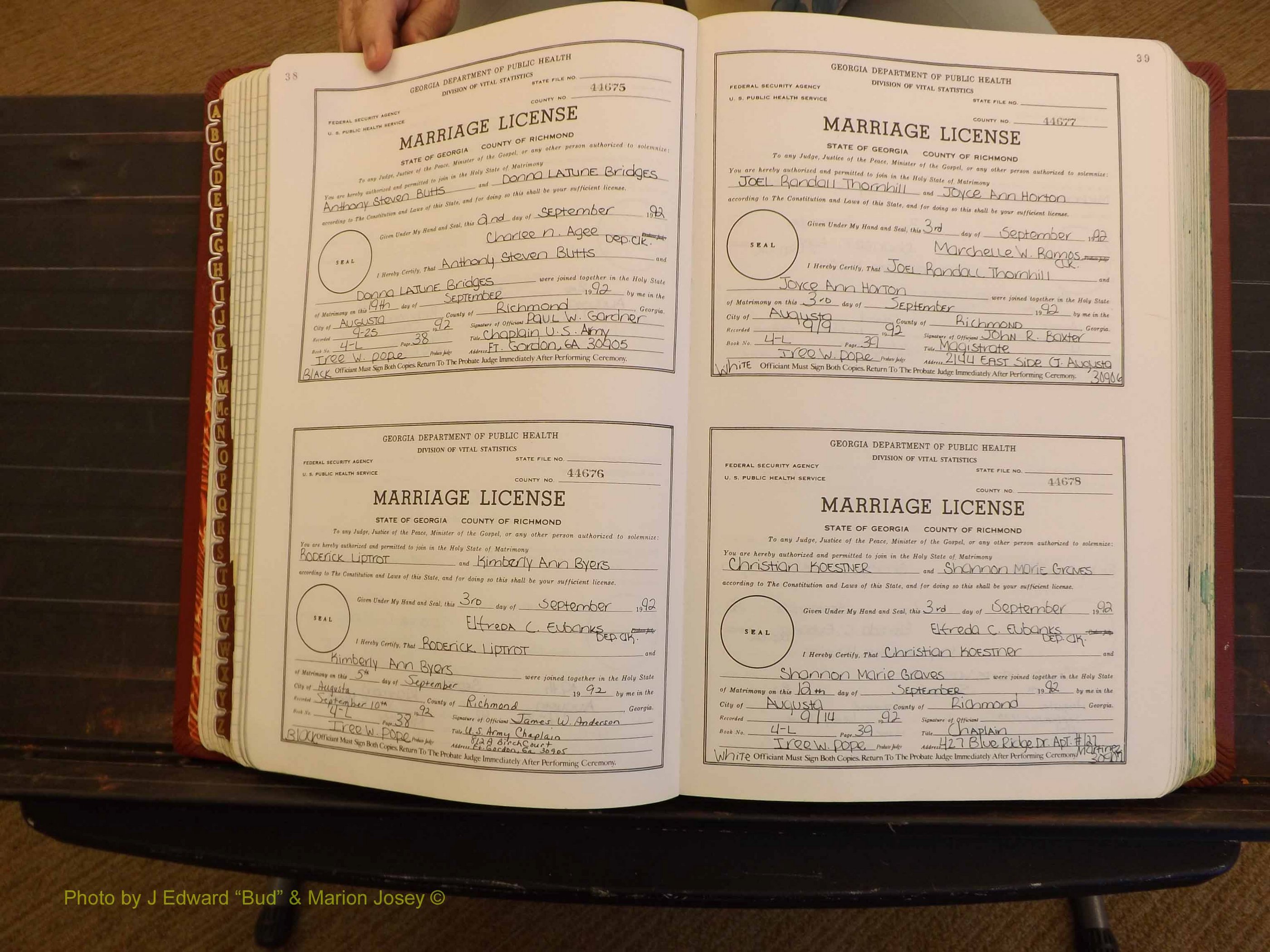 Richmond Marriages, 4L, 1992-1993 P 038-039.JPG
