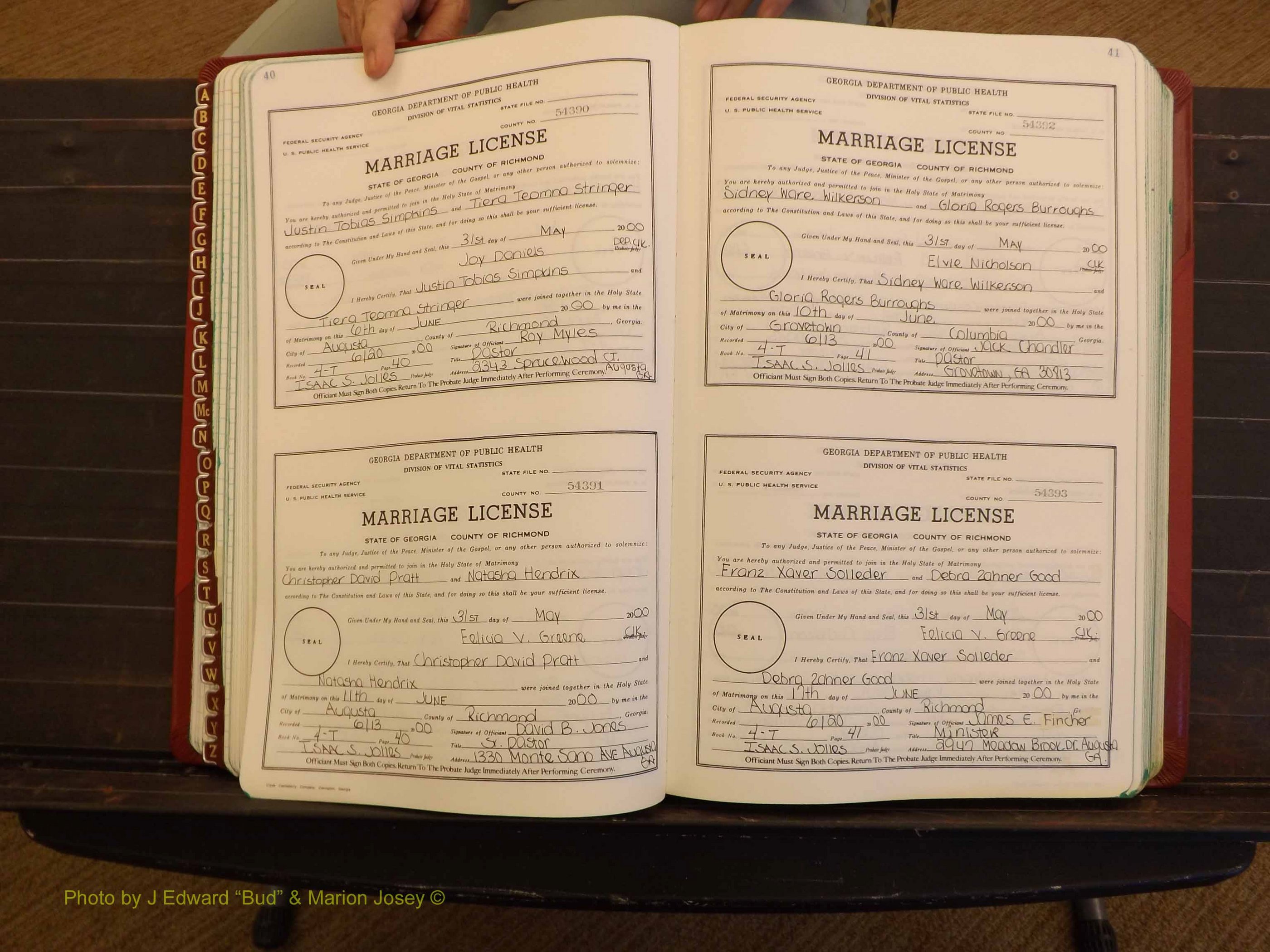 Richmond Marriages, 4 T, 2000-2001 P 040-041.JPG