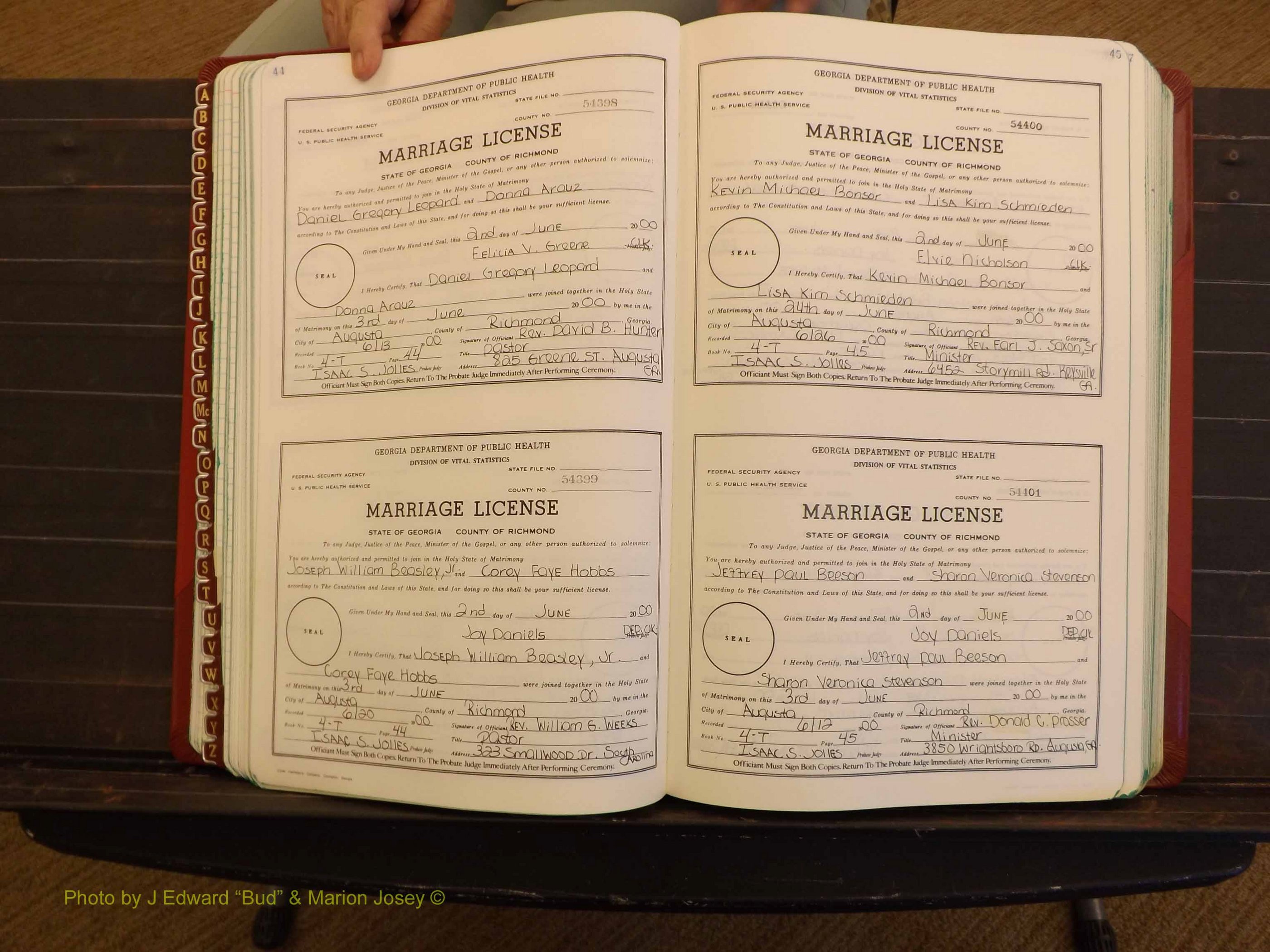 Richmond Marriages, 4 T, 2000-2001 P 044-045.JPG