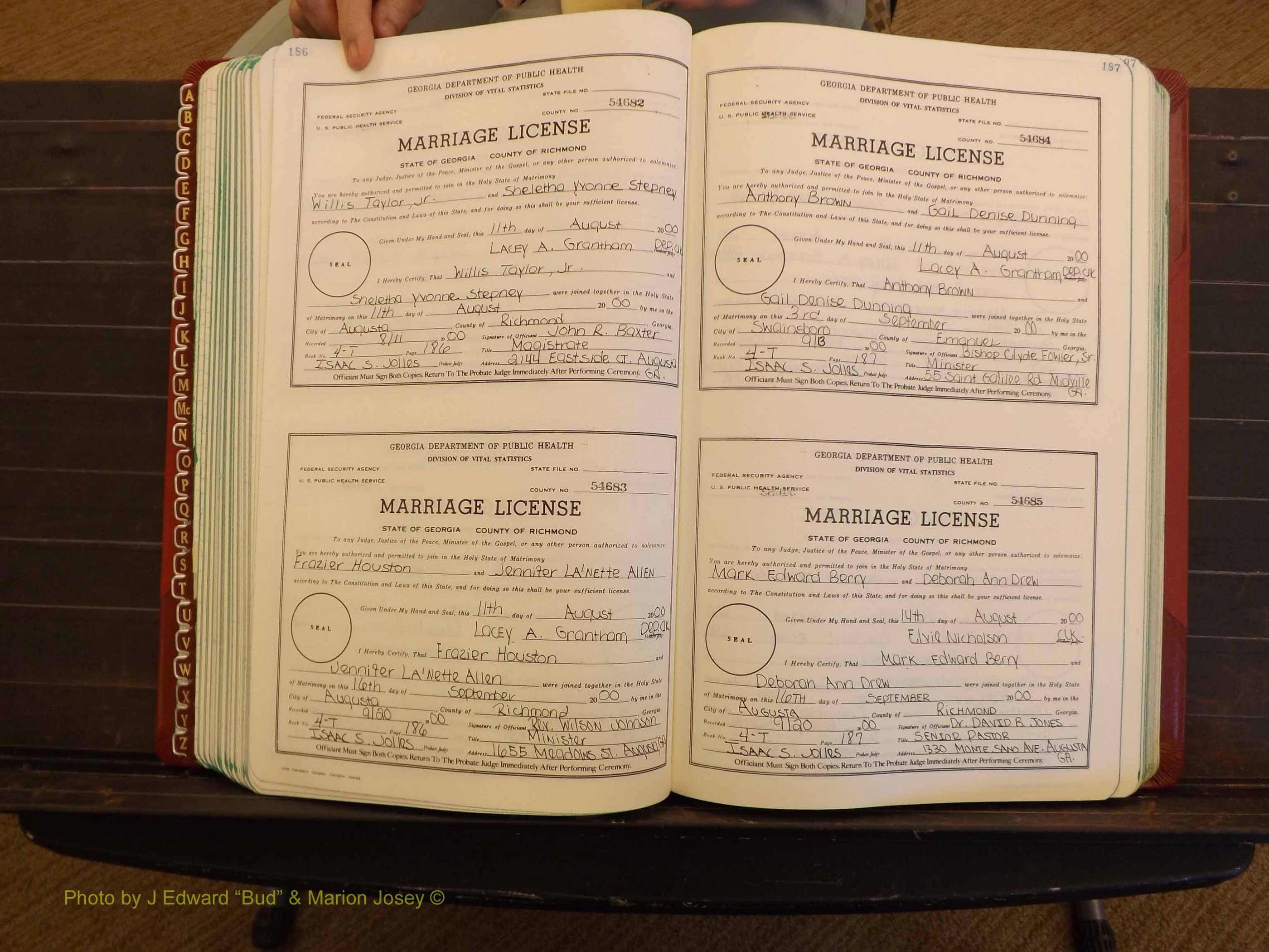 Richmond Marriages, 4 T, 2000-2001 P 186-187.JPG