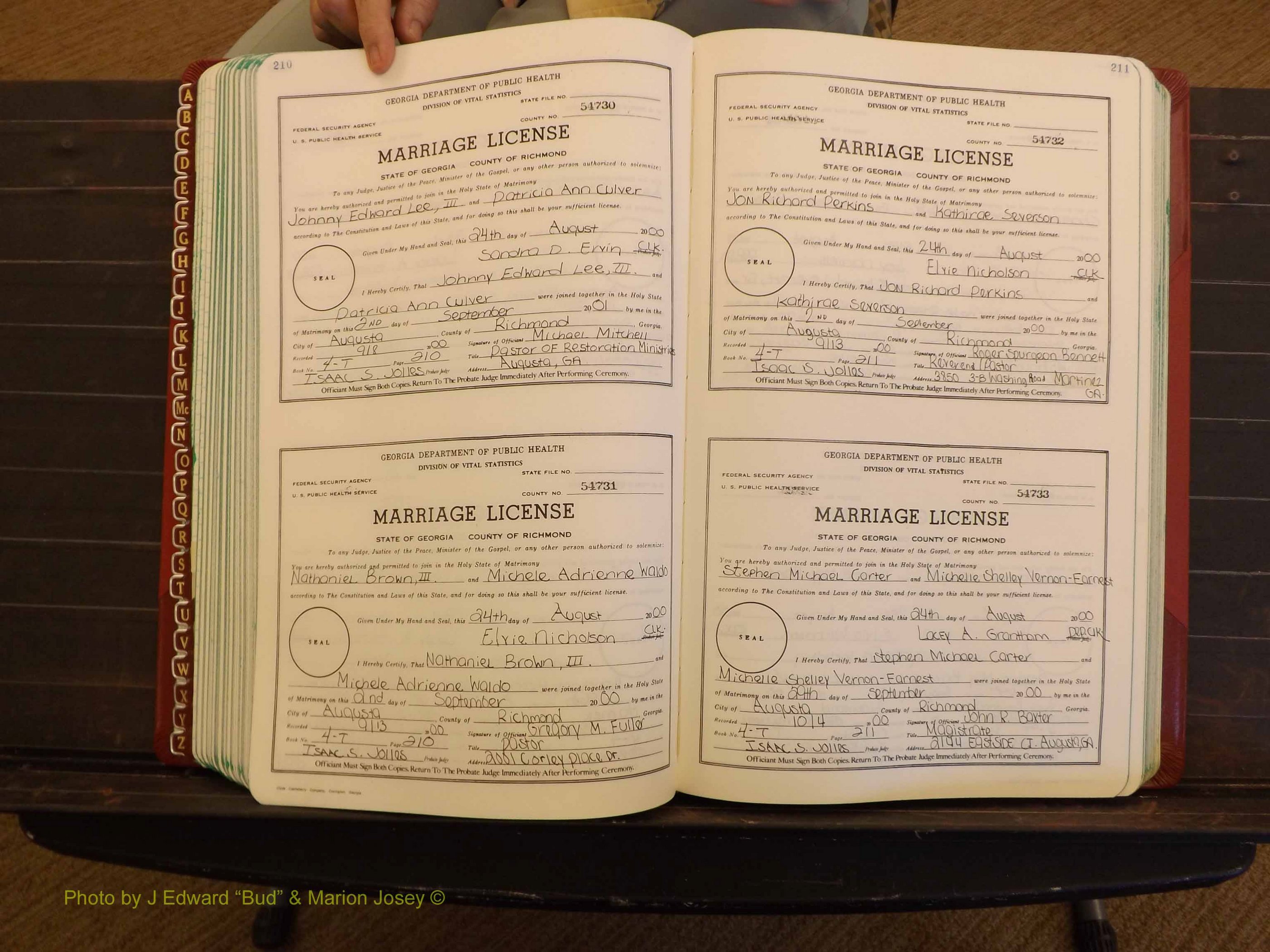 Richmond Marriages, 4 T, 2000-2001 P 210-211.JPG