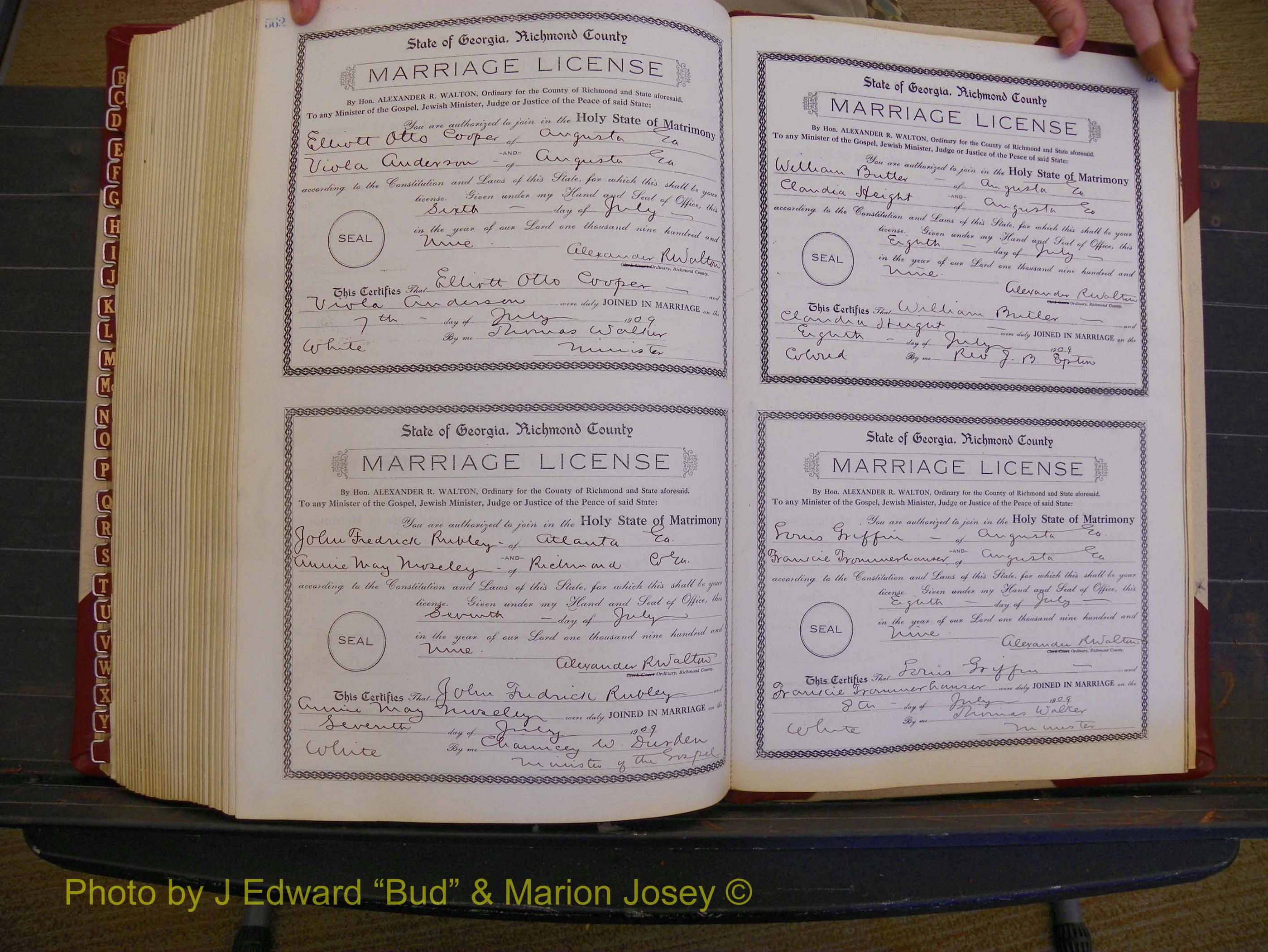 Richmond Marriages, Book EE, 1907-1909 P 562-563.JPG