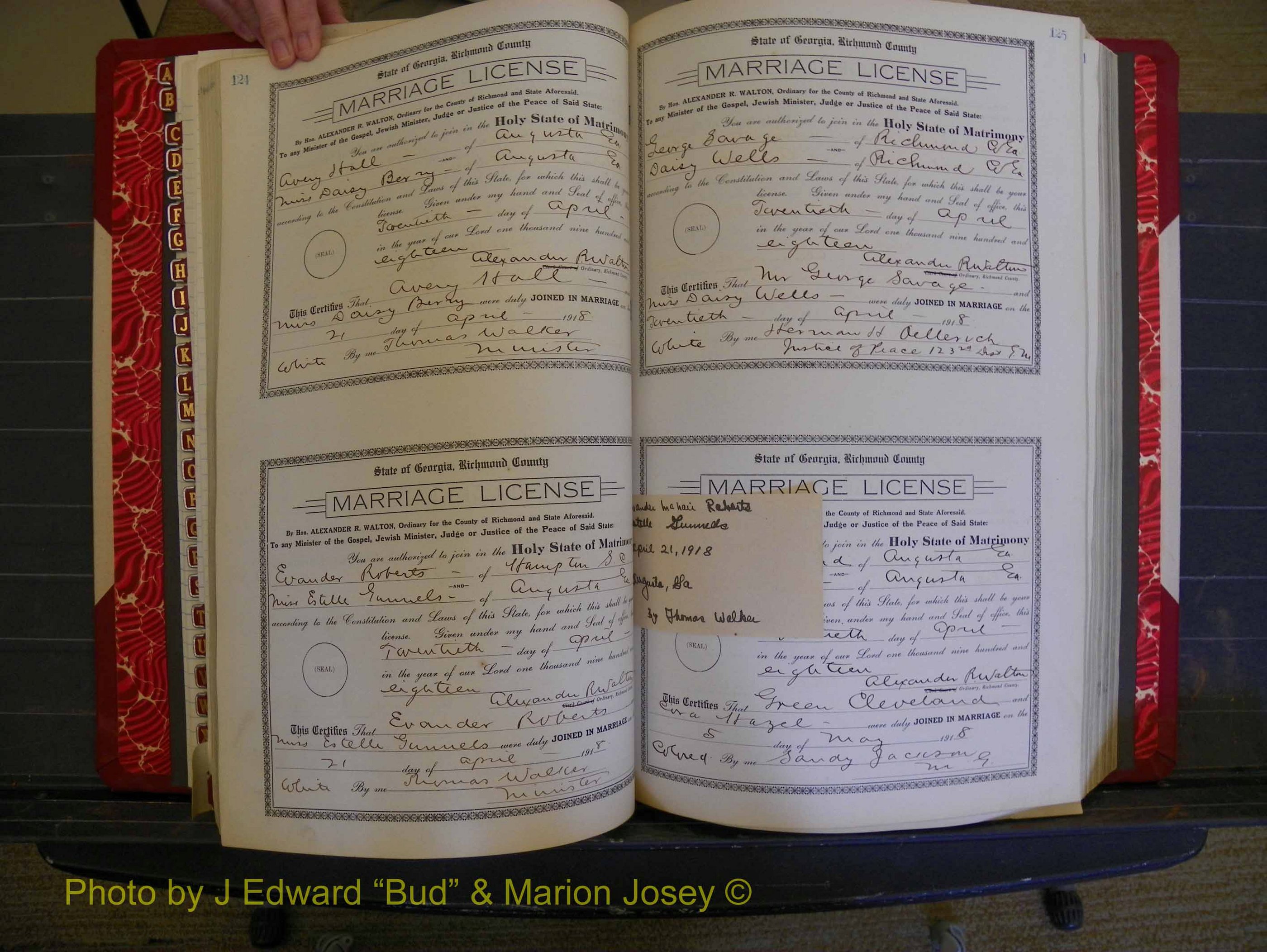 Richmond Marriages, Book LL, 1918 P 124-125.JPG