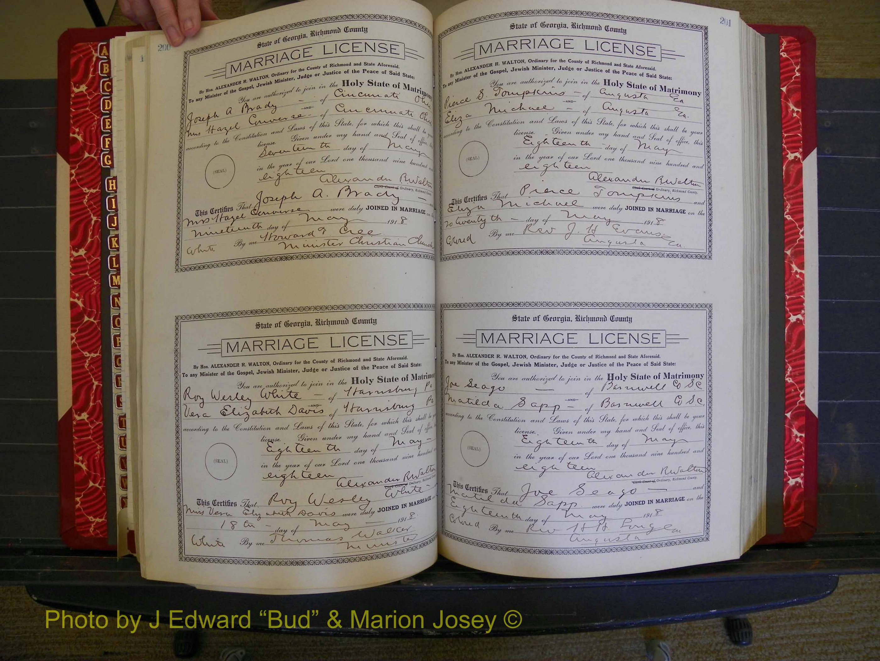Richmond Marriages, Book LL, 1918 P 200-201.JPG