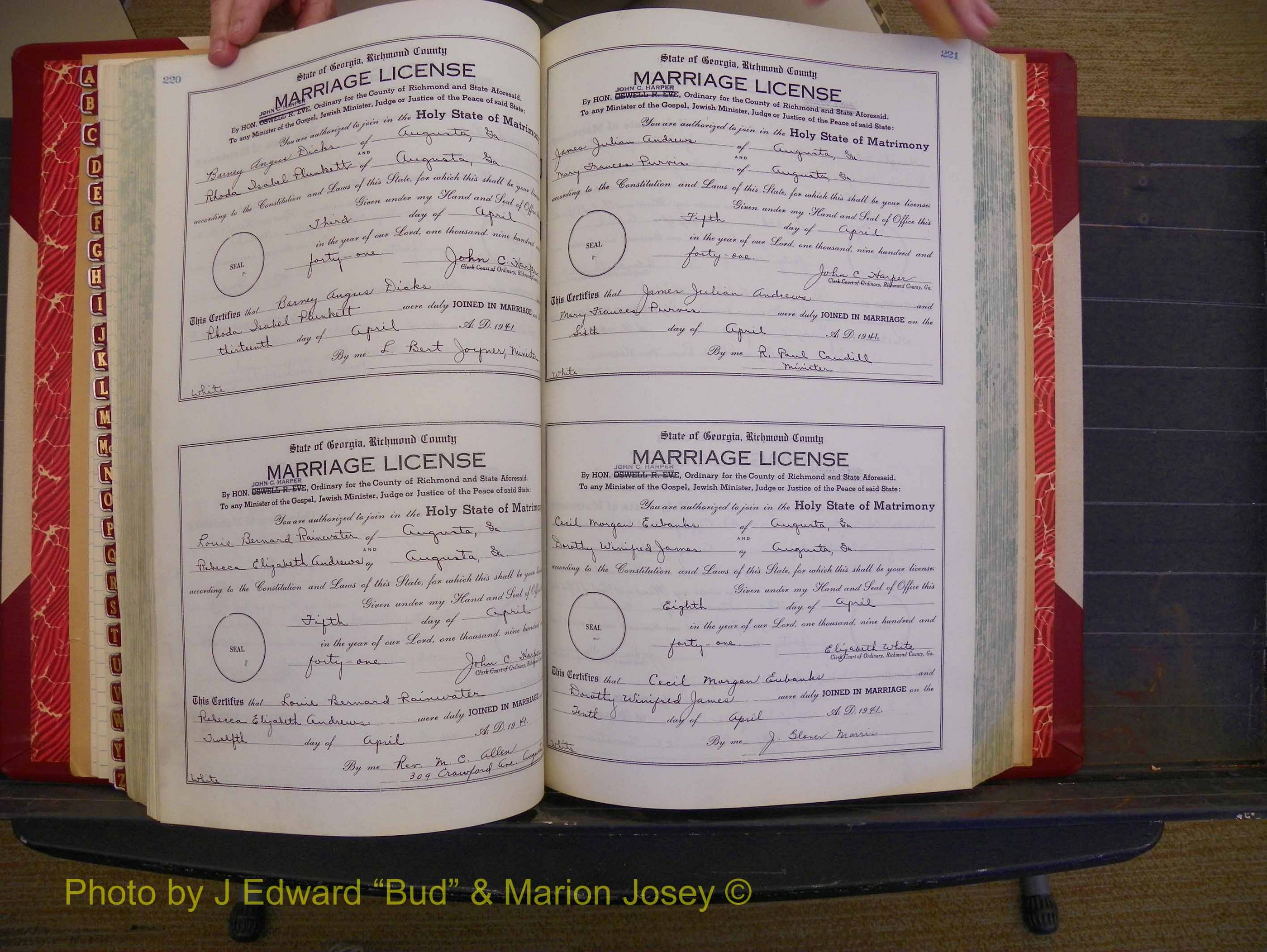 Richmond Marriages, Book UU, 1939-1942 P 220-221.JPG