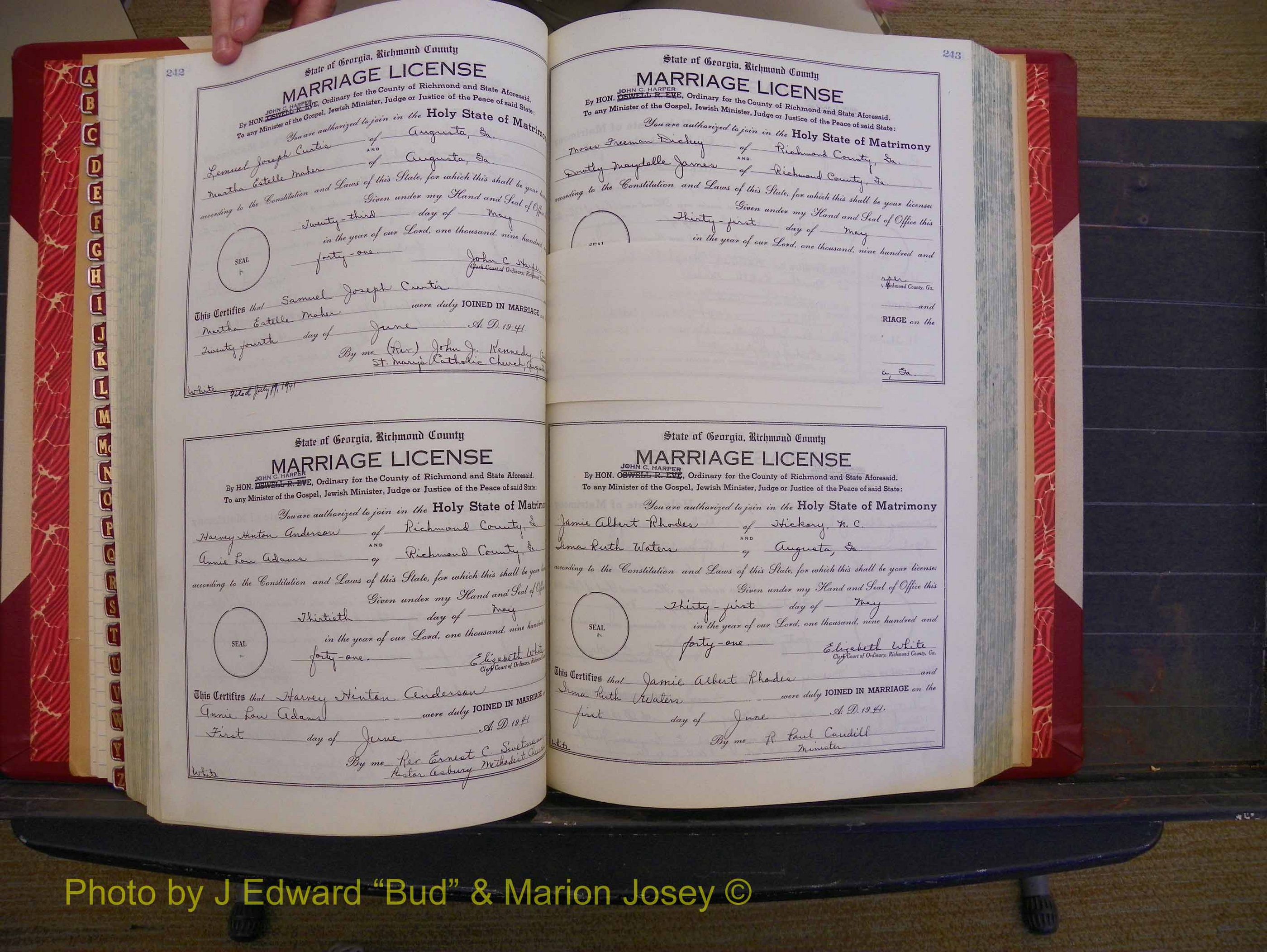 Richmond Marriages, Book UU, 1939-1942 P 242-243.JPG