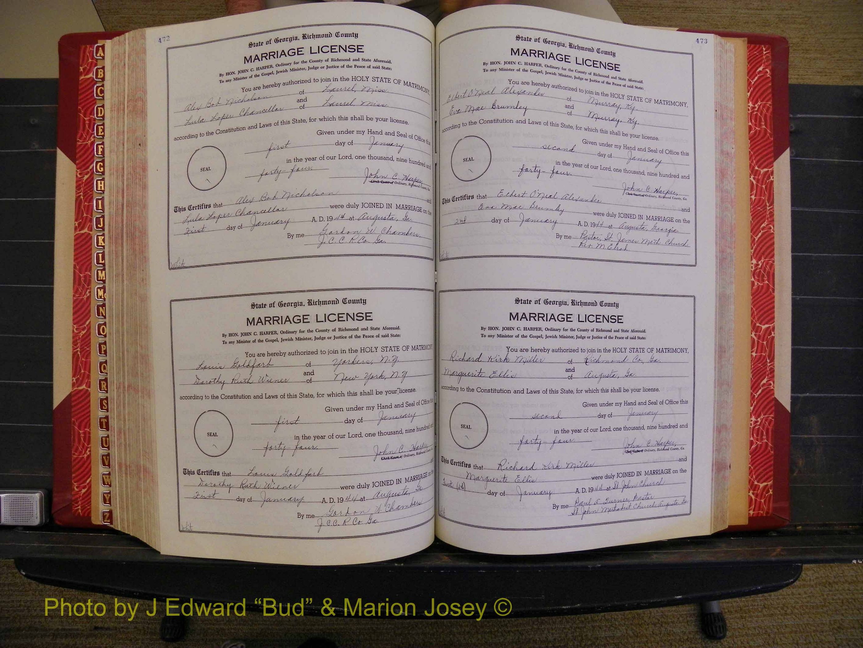 Richmond Marriages, Book V V, 1942-1944 P 472-473.JPG