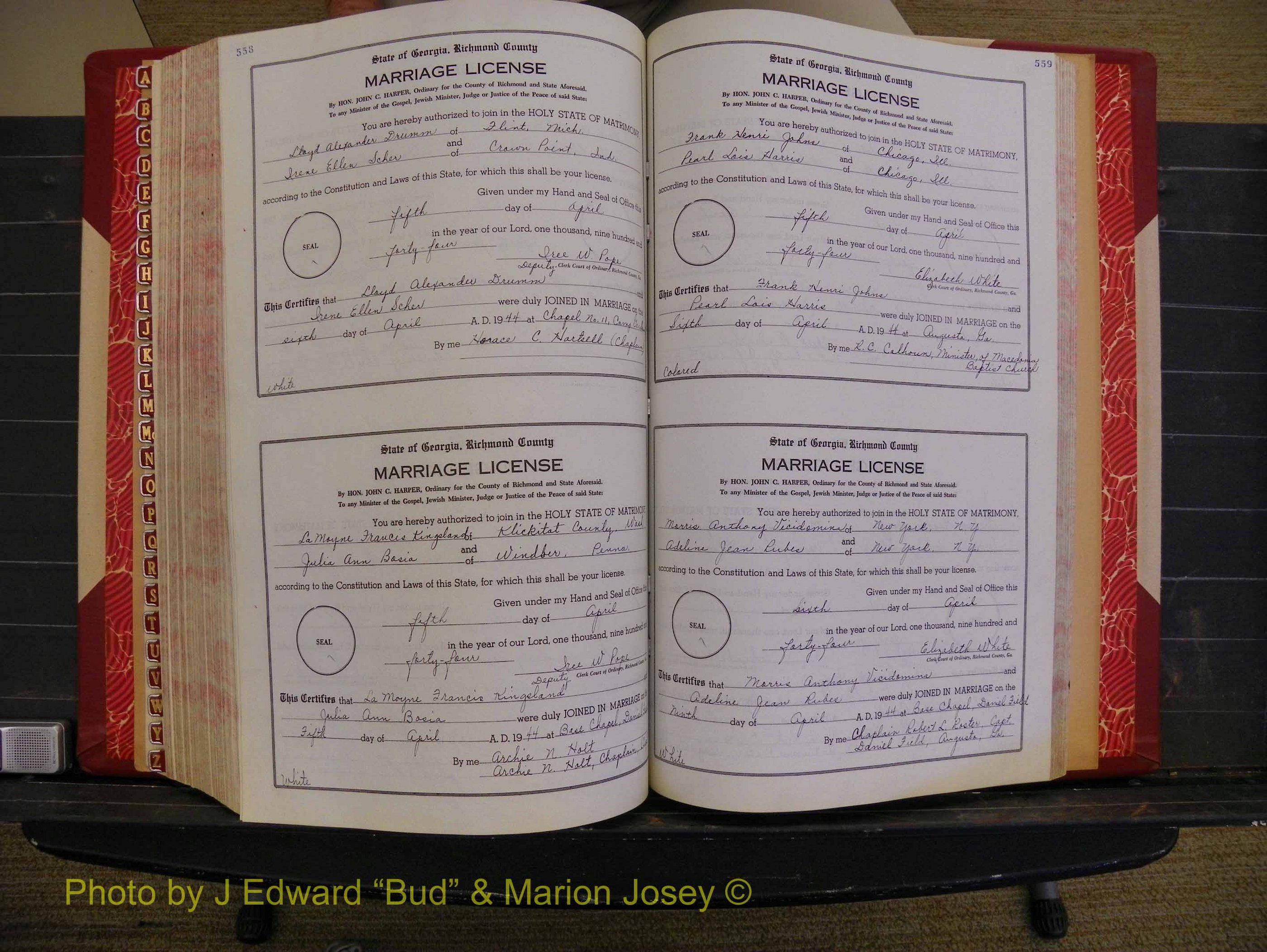 Richmond Marriages, Book V V, 1942-1944 P 558-559.JPG