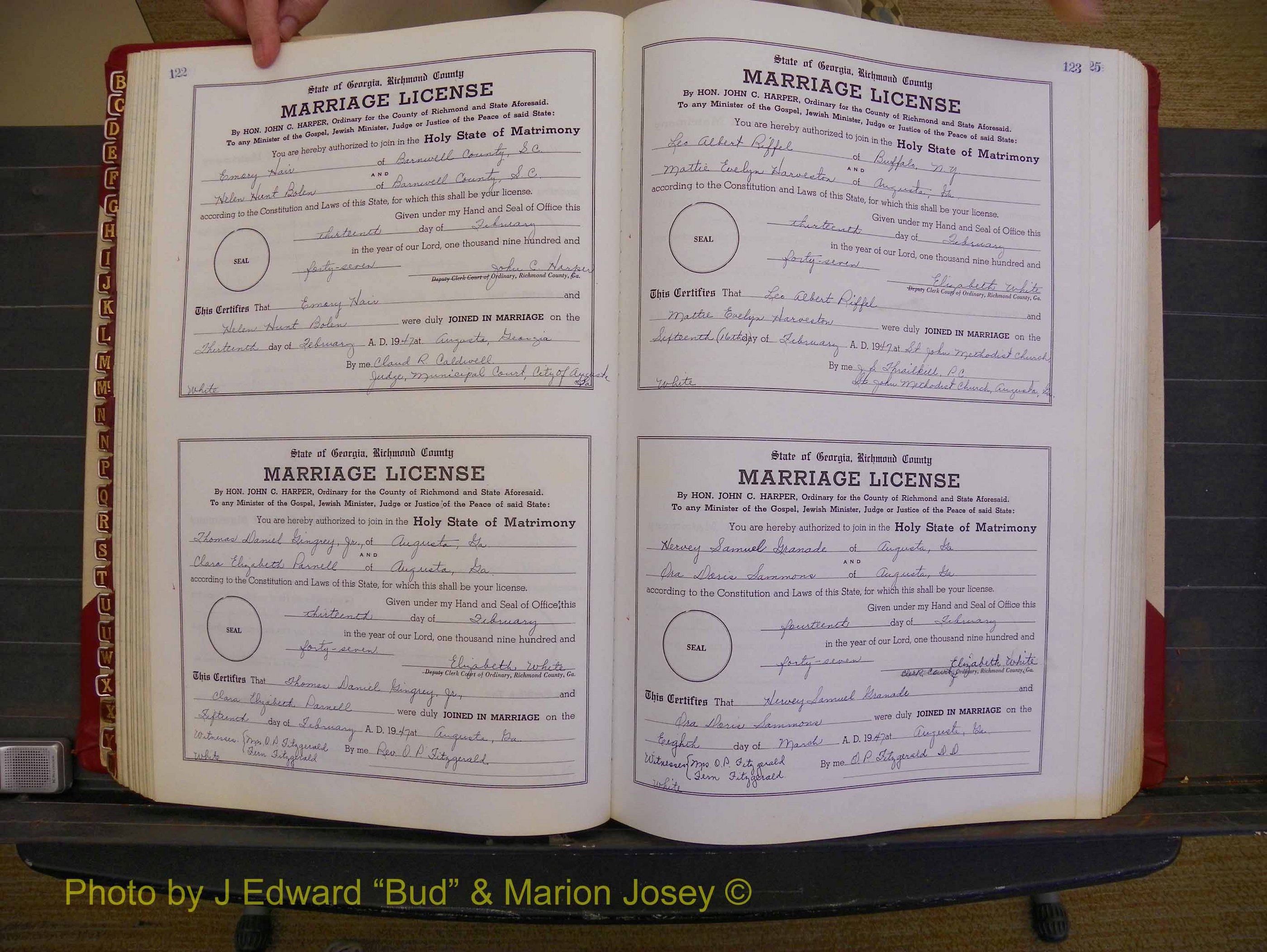 Richmond Marriages, Book XX, 1946-1948 P 122-123.JPG