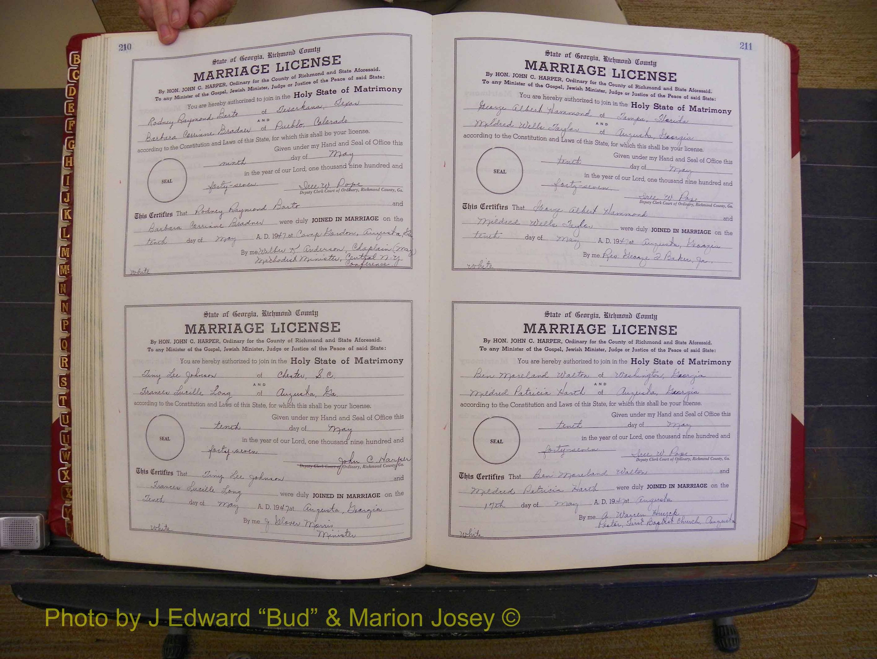 Richmond Marriages, Book XX, 1946-1948 P 210-211.JPG