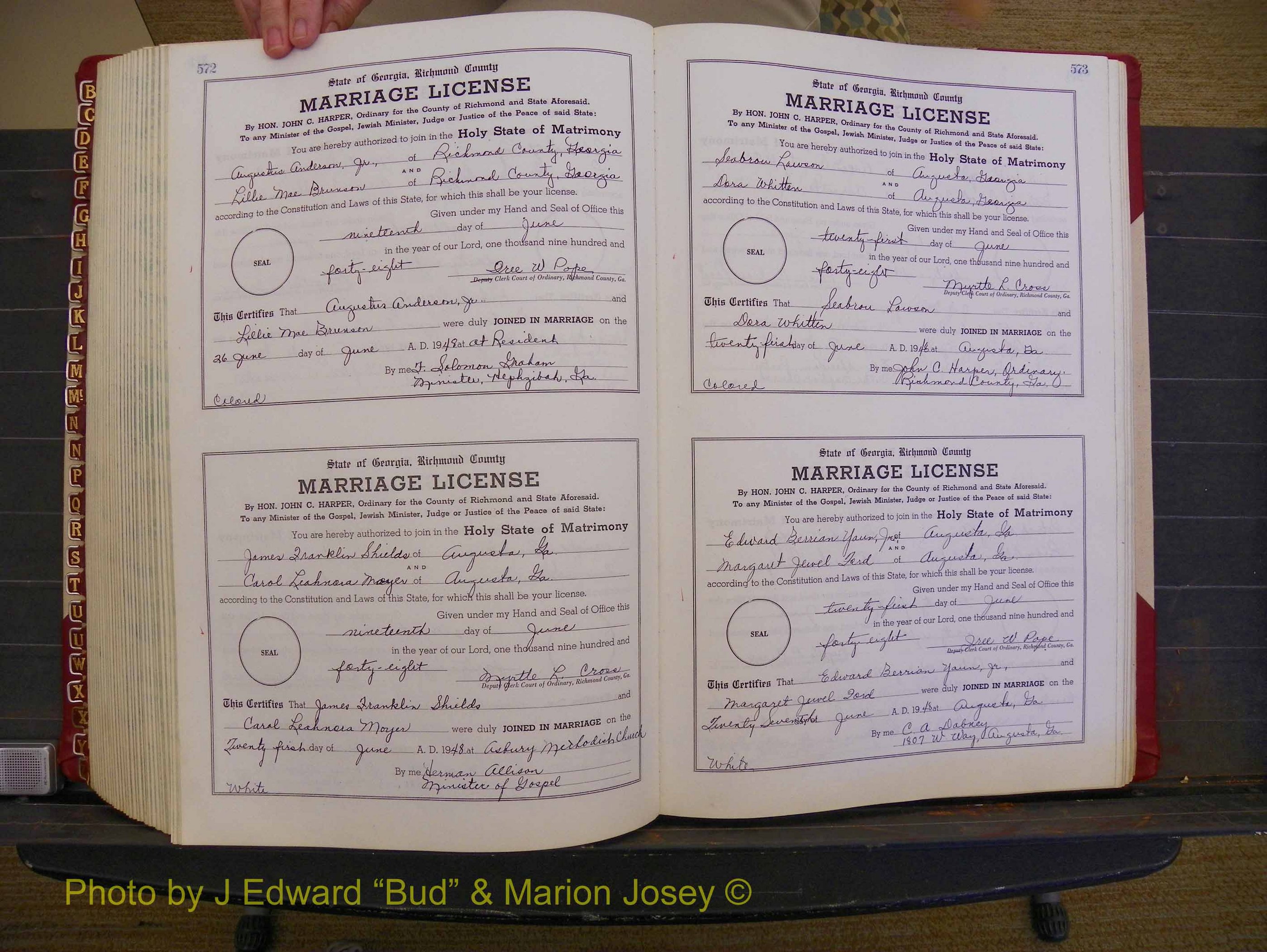 Richmond Marriages, Book XX, 1946-1948 P 572-573.JPG