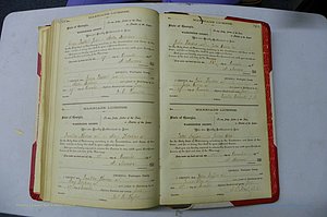 Was GA, Marriages Book G, 1890 - 1895, P 560-561.JPG