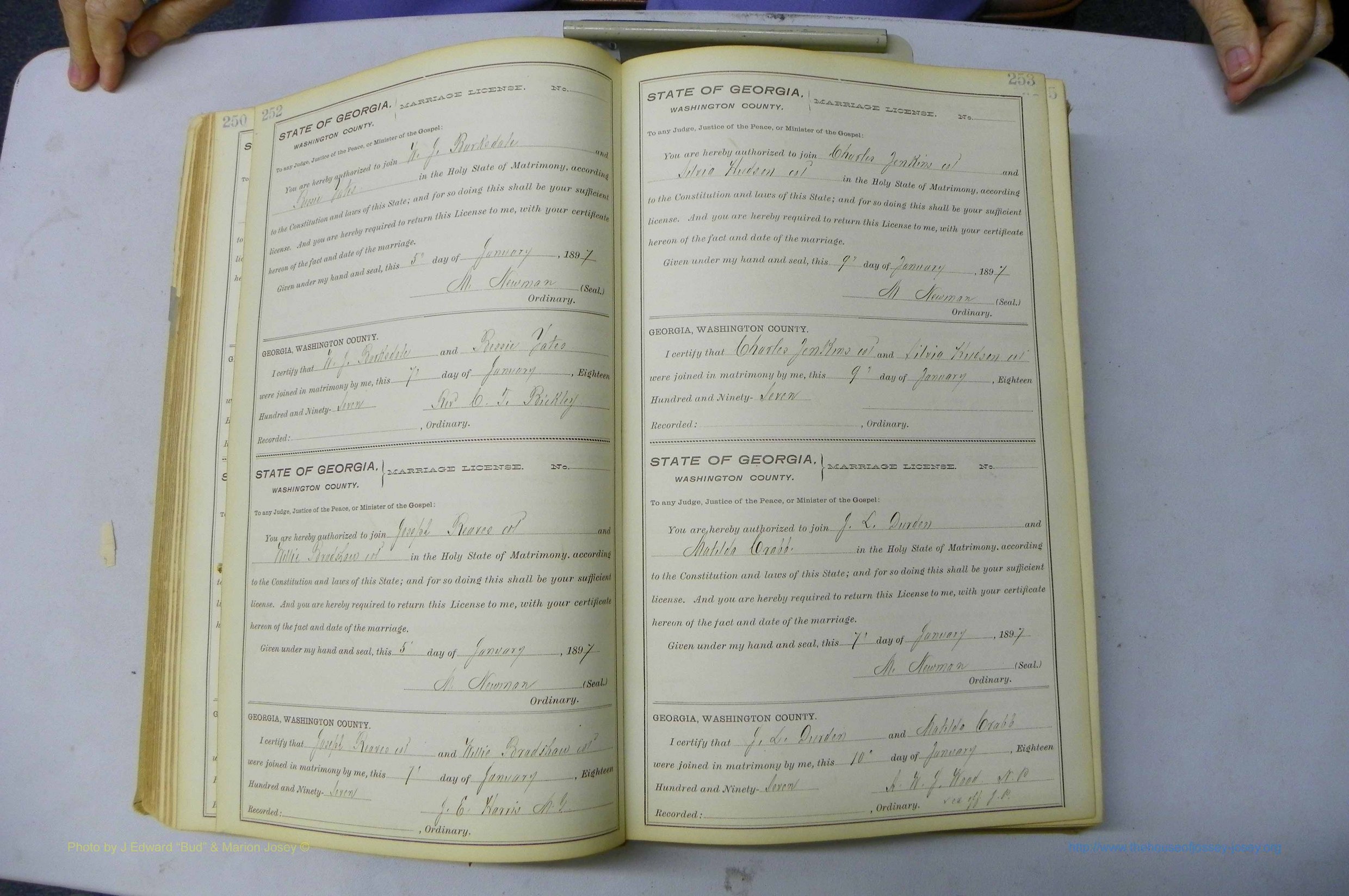 Was GA, Marriages Book H, 1895 - 1899, P 252-253.JPG