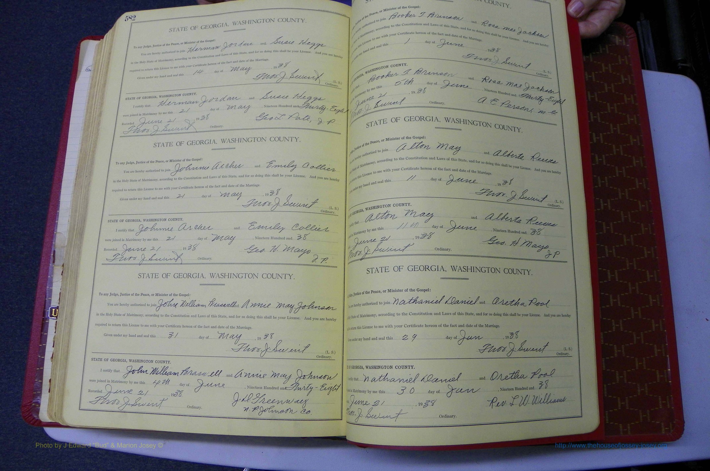 Was GA, Mar. Book O, 1927 - 1938, Col, P 582-583.JPG