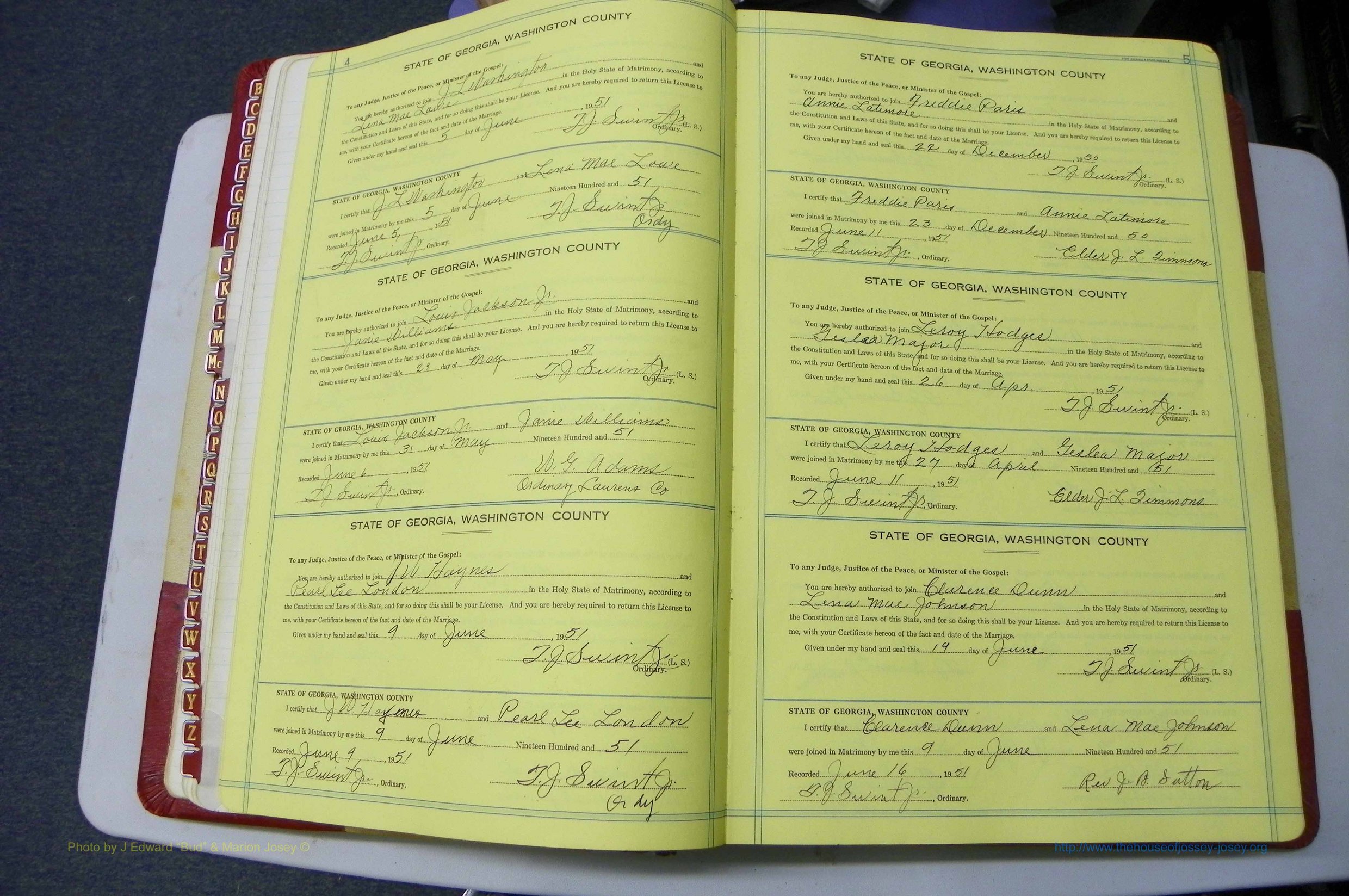 Was GA, Mar. Book R, 1951 - 1952, Col, P 004-005.JPG