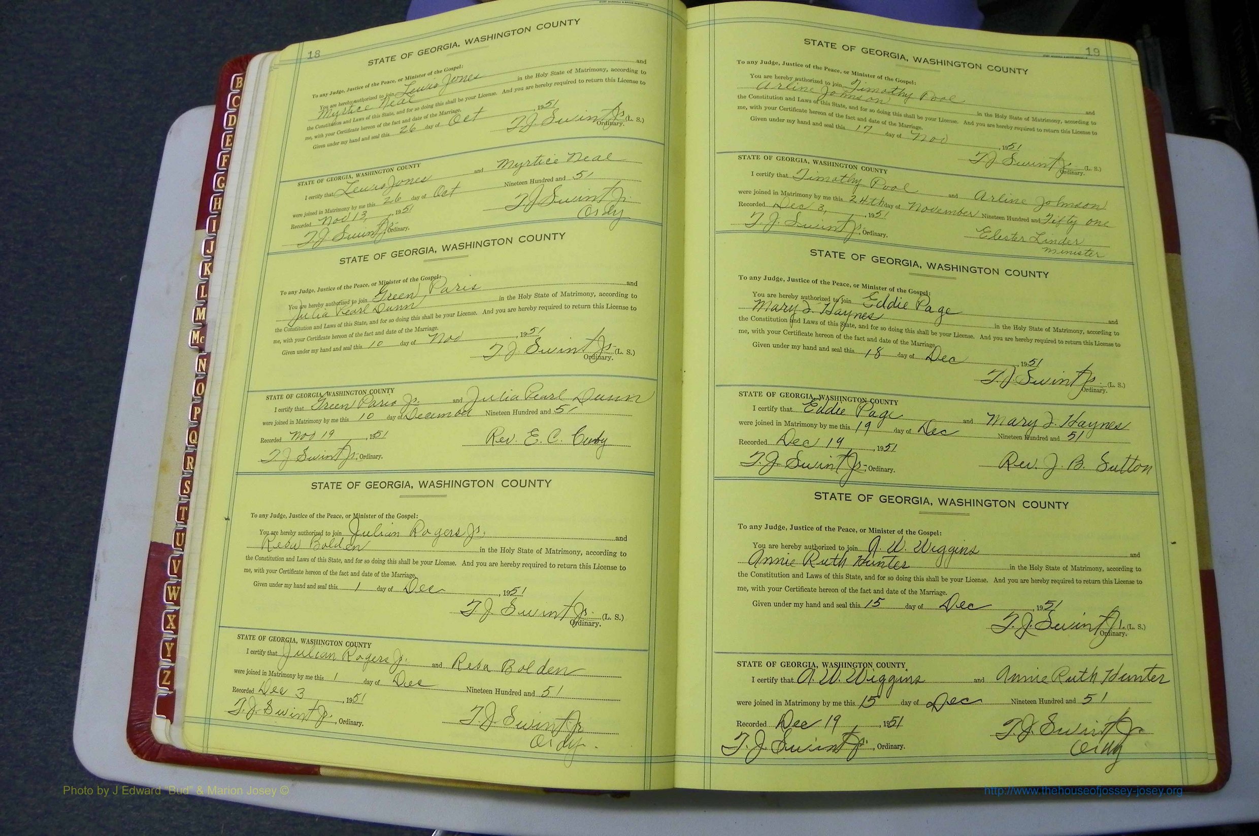 Was GA, Mar. Book R, 1951 - 1952, Col, P 018-019.JPG