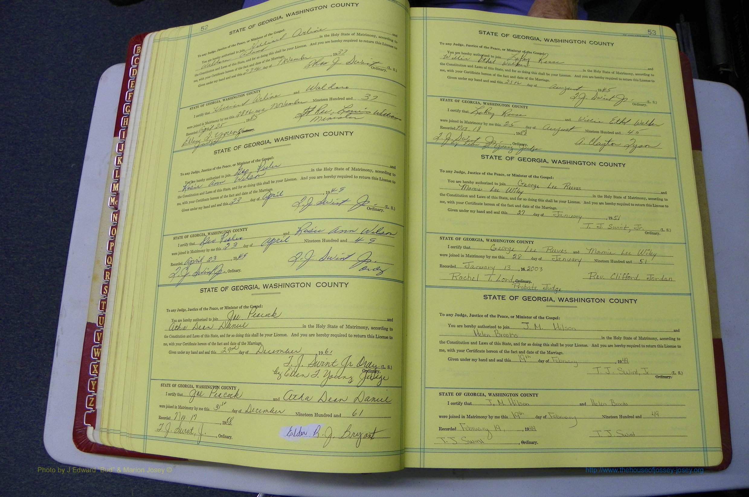 Was GA, Mar. Book R, 1951 - 1952, Col, P 052-053.JPG